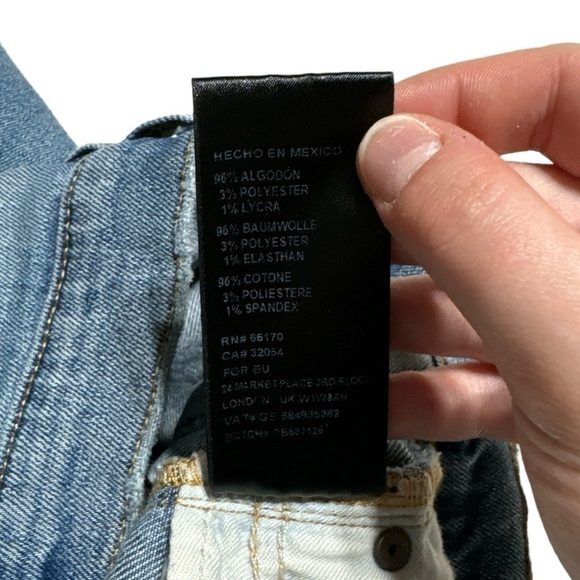 Urban Outfitters BDG Girlfriend High Rise Distressed Jeans w/ Paint Splatter - Picture 5 of 10